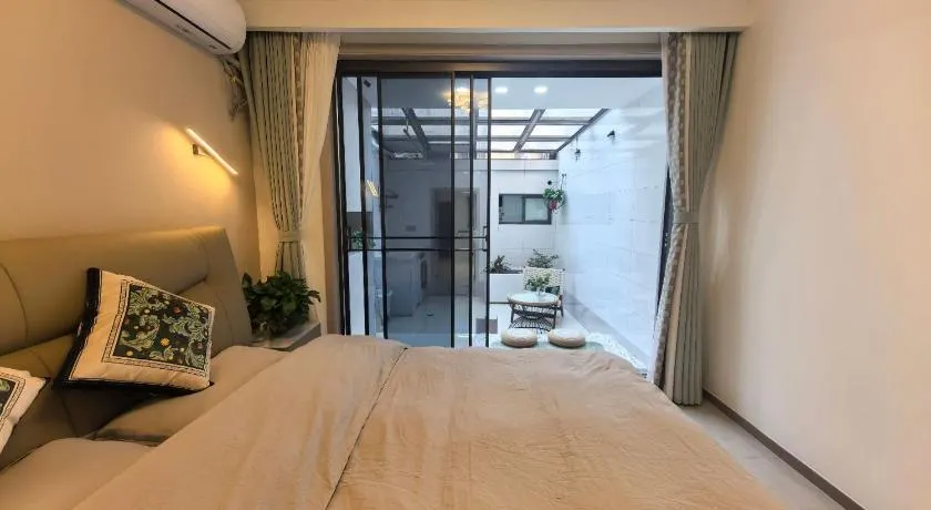 Huishanli Courtyard Homestay - Image 1