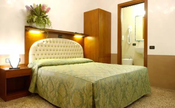 Atlantide Hotel - Image 1