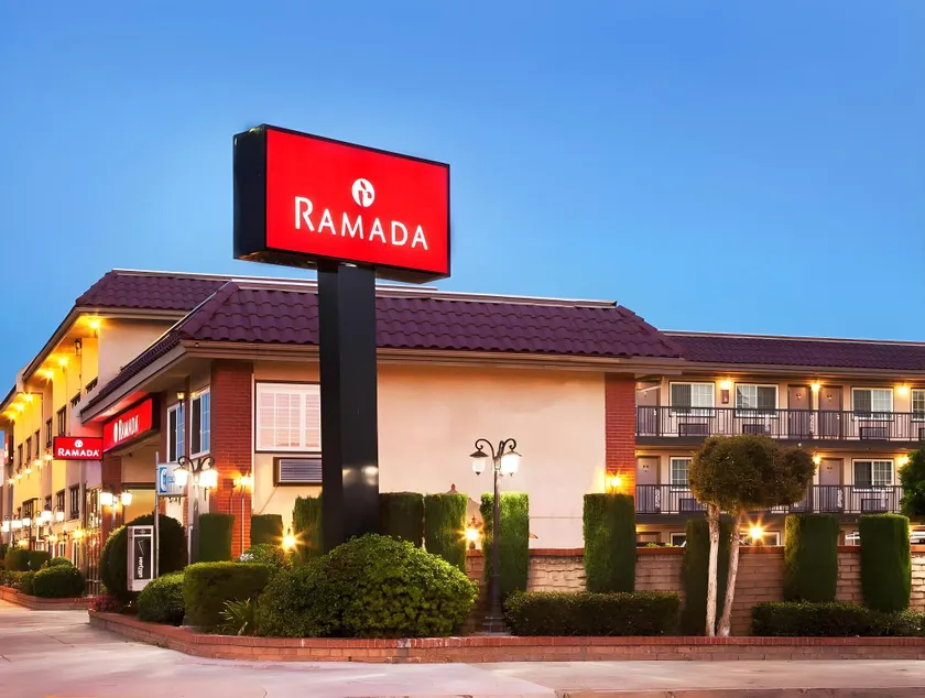 Ramada by Wyndham Shanghai Pudong - Image 1
