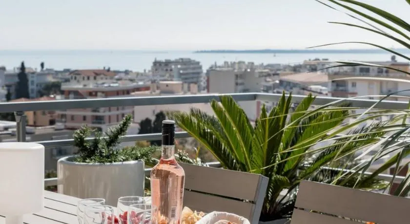 Antibes Juan - Image 1