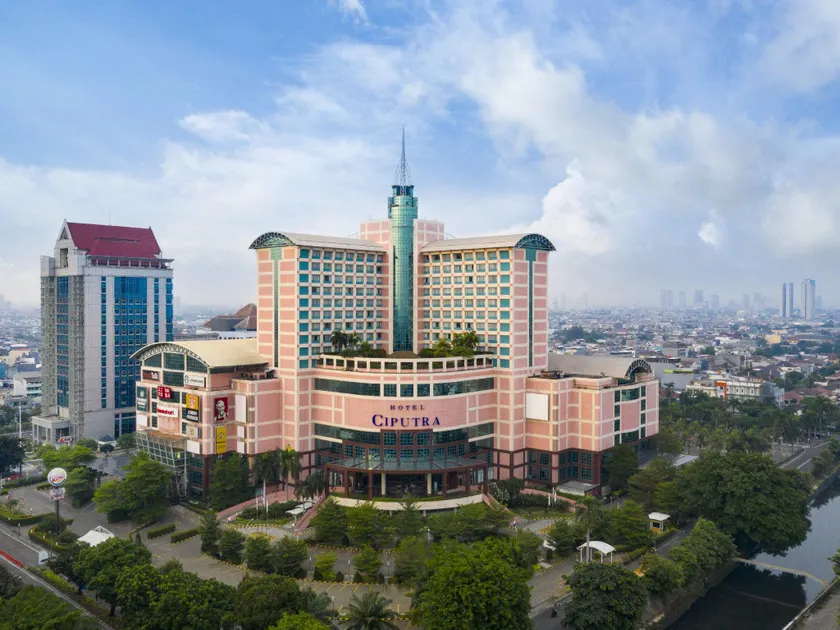 Hotel Ciputra Jakarta - Image 1