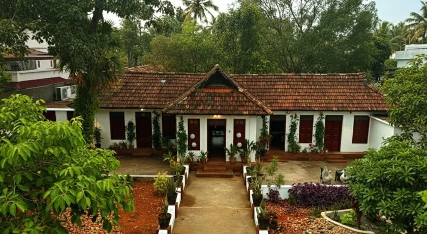 Thachees varkala - Image 1