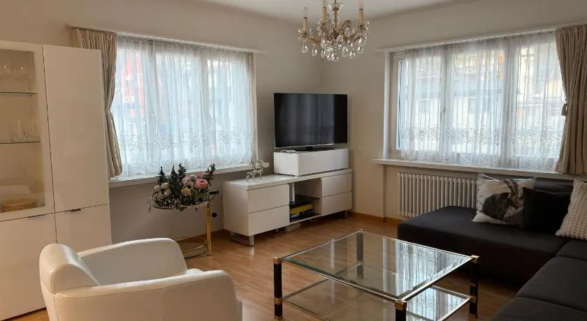 Moderne Ferienwohnung Lenzerheide mit Aussicht - Image 1
