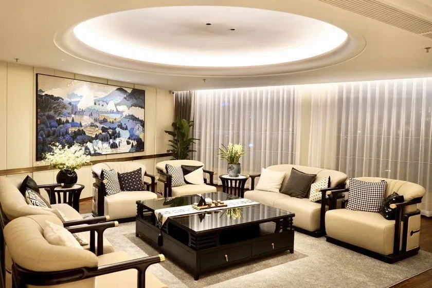 Xinxing Jingming Hotel - Image 1