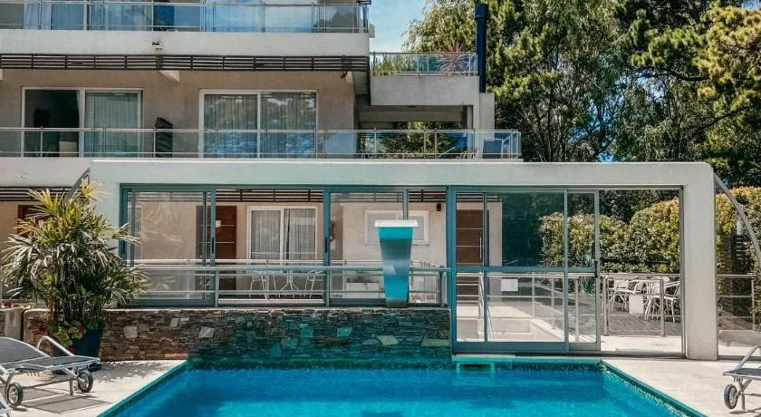 Aqualina Suites - Image 1