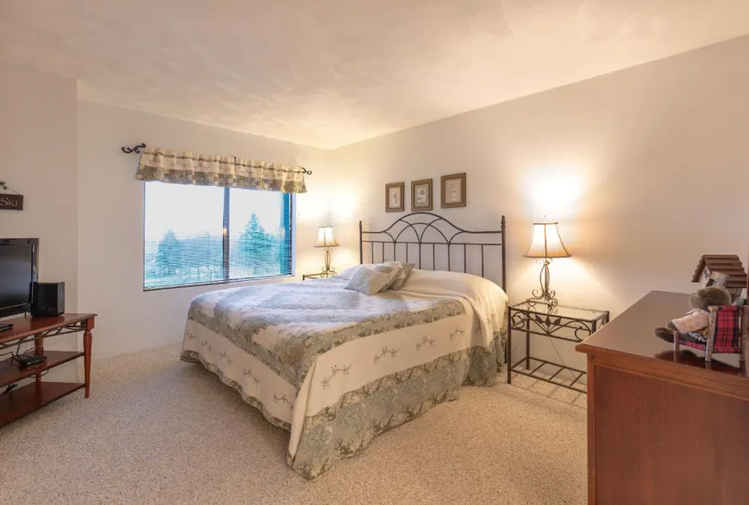 Seven Springs 2 BR Condo - Deck and Mountain Views - Image 1