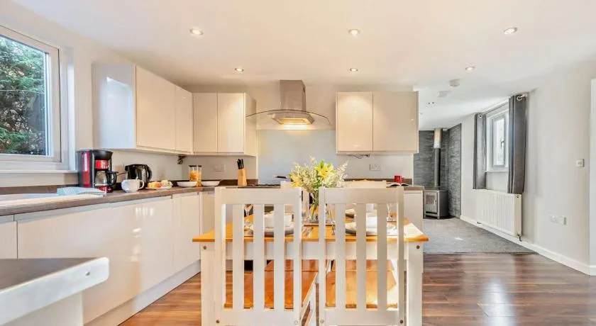 2 Bed in Aberaeron oc-94044 - Image 1