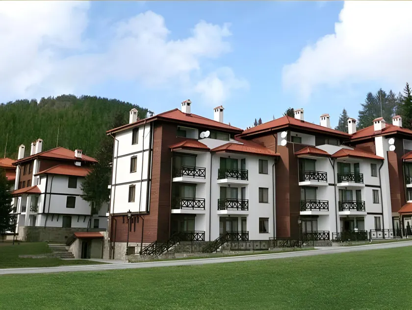 Mountain Lake Hotel - Image 1