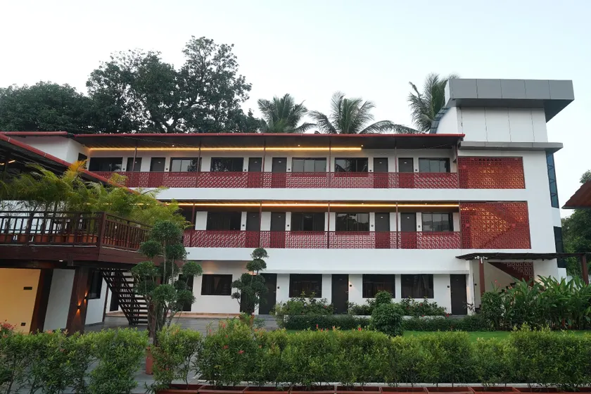 Coral Sand Beach Resort By Privy Stays - Image 1