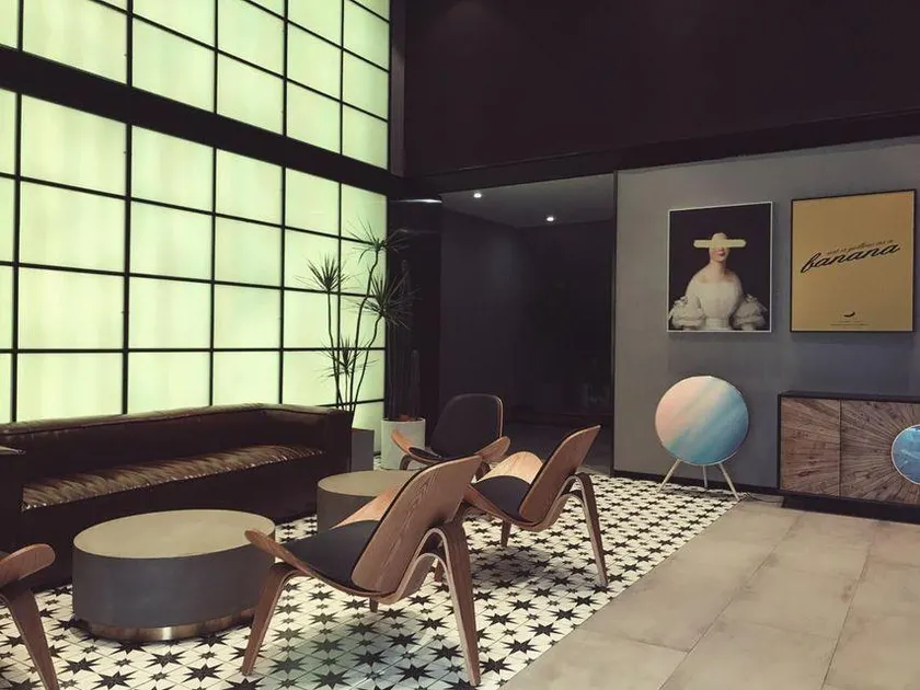 Punk Ballet Ins Hotel - Image 1