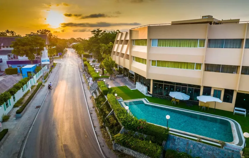 Bangsaen Villa - Image 1