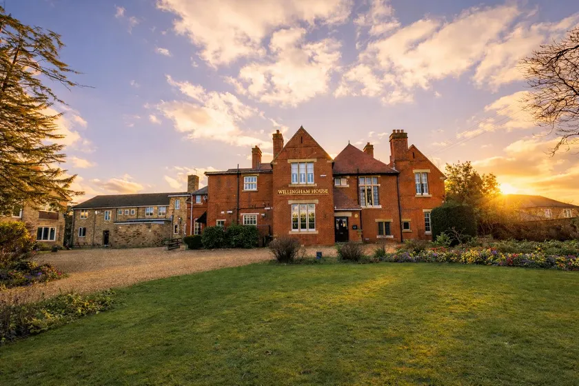 Willingham House Hotel - Image 1