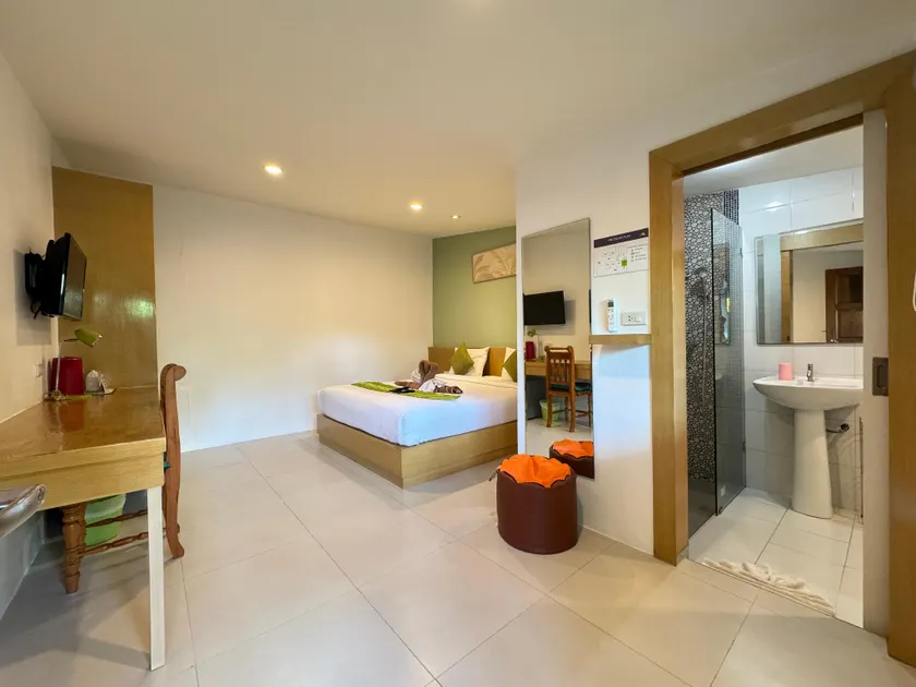 Good 9 at Home - Image 1