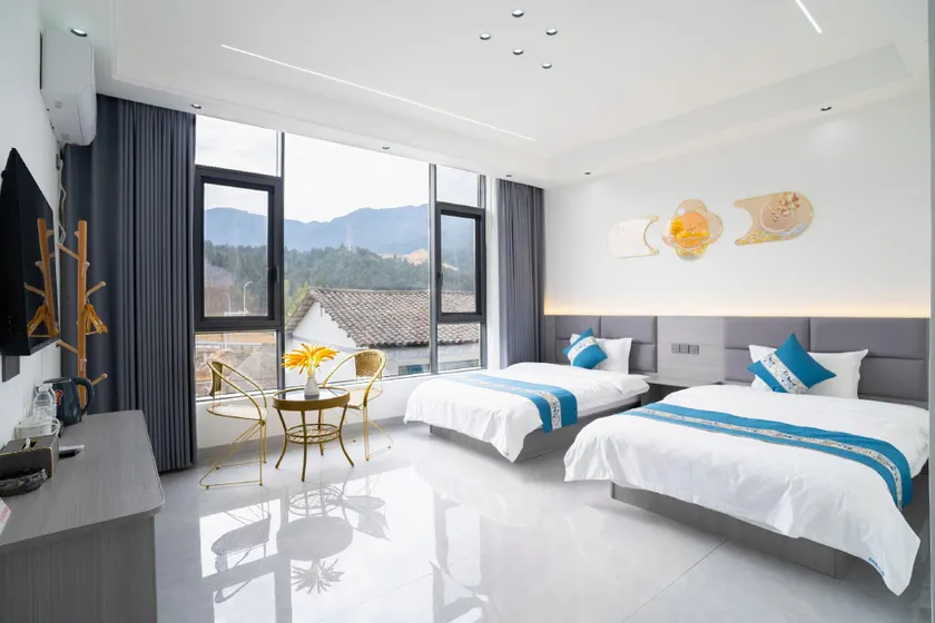 Ge Xian Mountain Retreat - Image 1