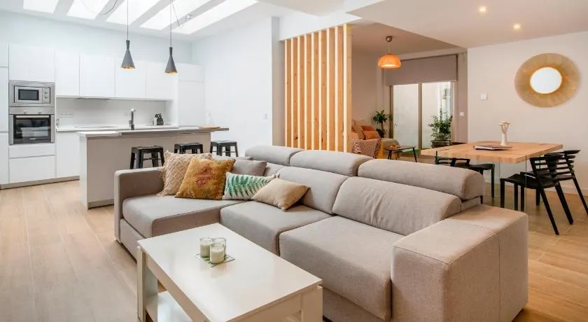 Romea Suites - Image 1