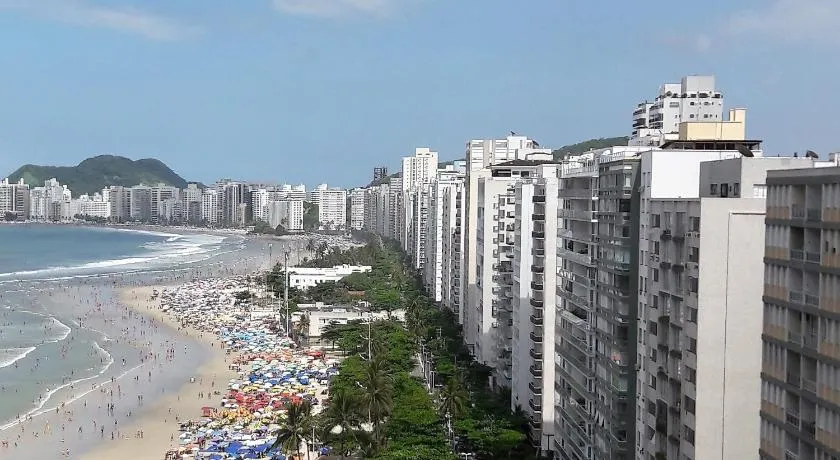 Pitangueiras 3 suítes com vista para o mar - Image 1