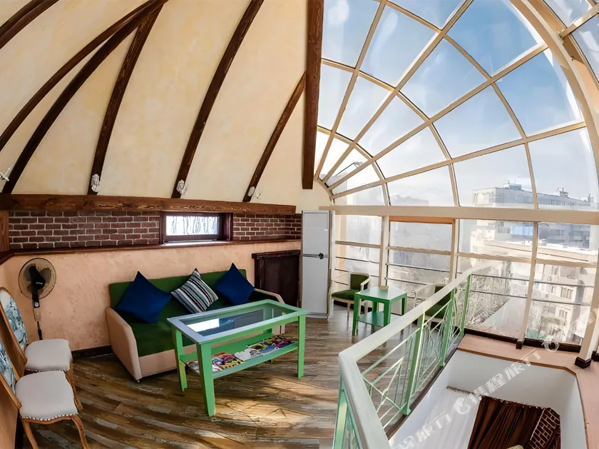 Grand Sapphire Hotel - Image 1
