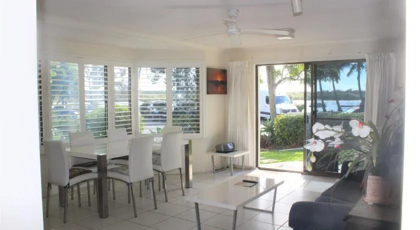 1 Aarons Villa - Image 1