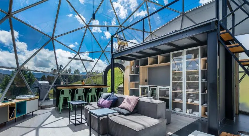 Mirror Glamping - Image 1