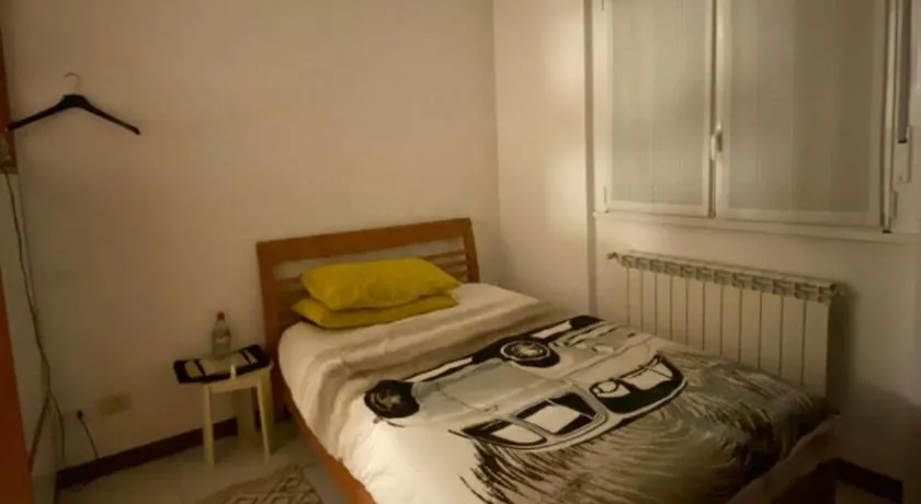 Mini appartamento blu - Image 1