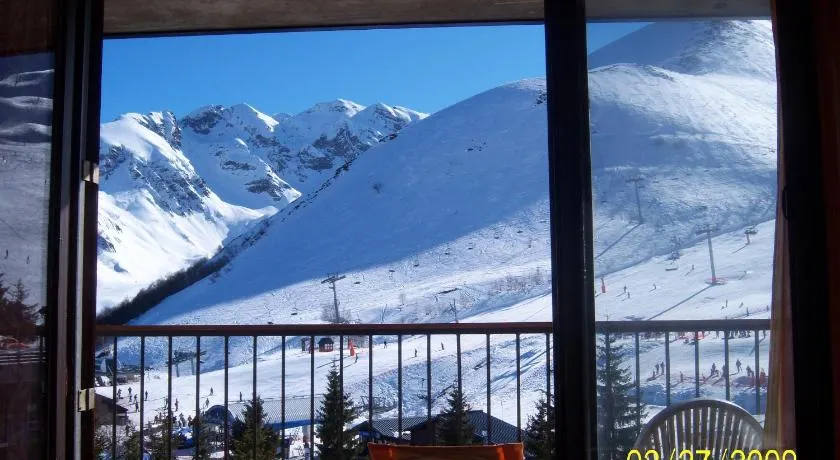 Charmant appartement à Gouaux-de-Larboust avec vue montagne - Image 1