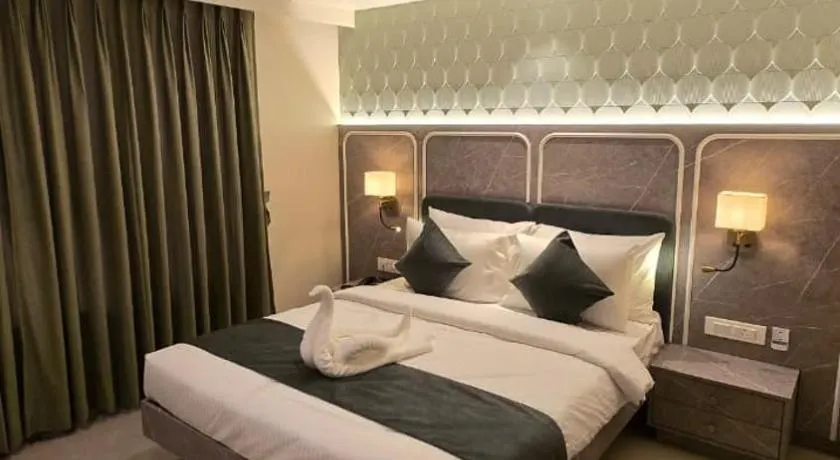 P K Unicorn Hotel And Banquet - Image 1