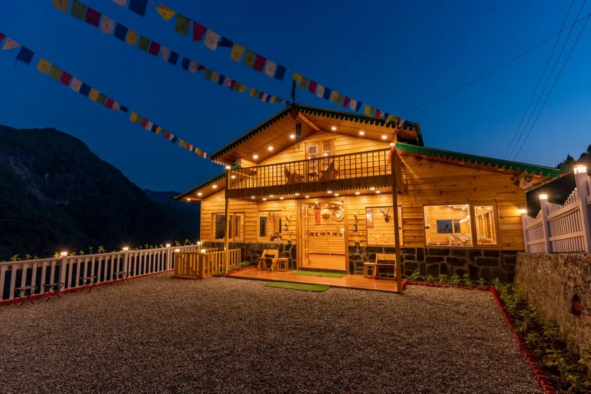 The Oaknut Cottage Birding Lodge - Image 1