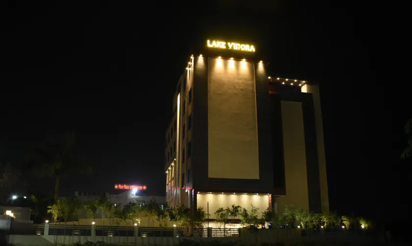 Hotel Lake Vinora - Image 1