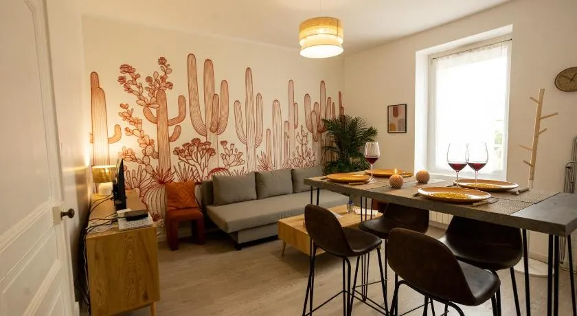 L'Oasis - T2 Ambiance cactus et confort moderne - Image 1