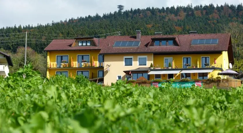 Landhotel SONNENHOF MotorradKrauk - Image 1