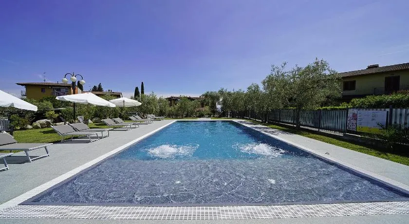 Hotel La Pergola - Image 1