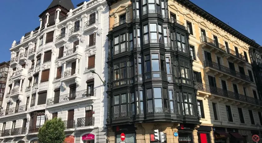 Sehr zentral gelegenes Apartment in Bilbao, nur wenige Meter von der Gran Vía, Campos Theater, E-BI-752. - Image 1