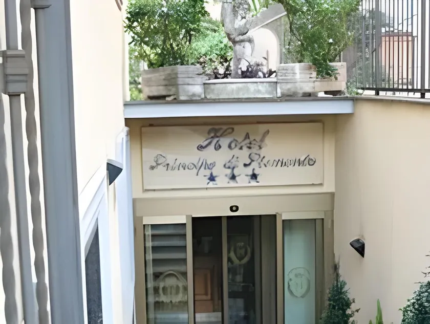 Hotel Principe Di Piemonte - Image 1