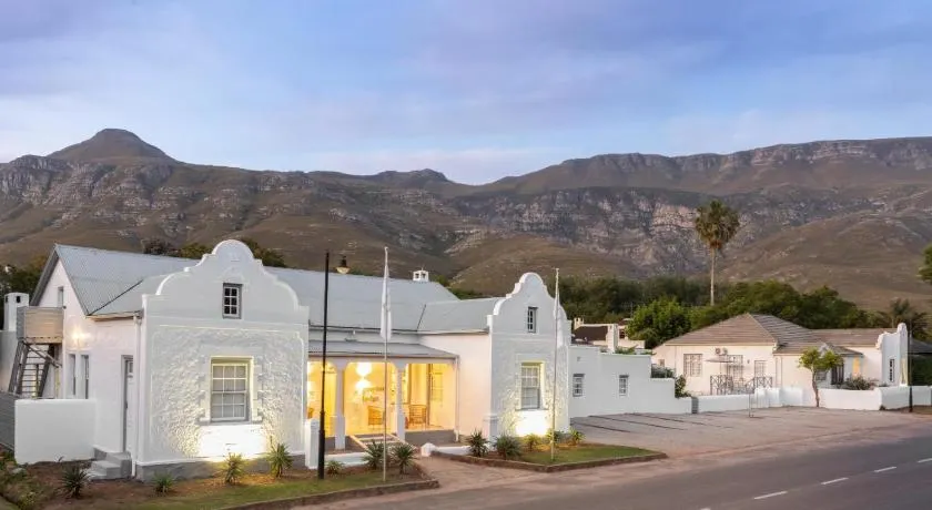 Greyton Lodge - Image 1