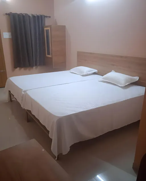 SKR Gusto Inn - Image 1