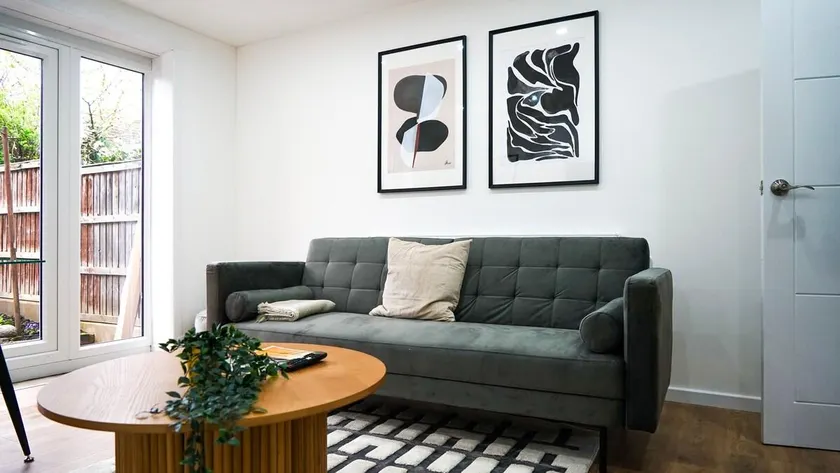 Modern 3 Bed Home, Near Etihad Stadium - Image 1