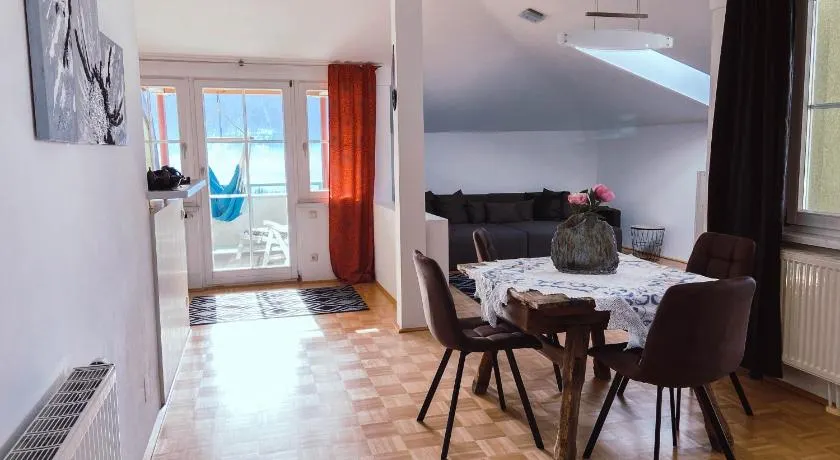 Ferienwohnung Karasek mit Seeblick - Image 1