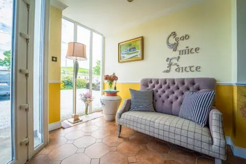 Dingle Bambury House Accommodation - Image 1