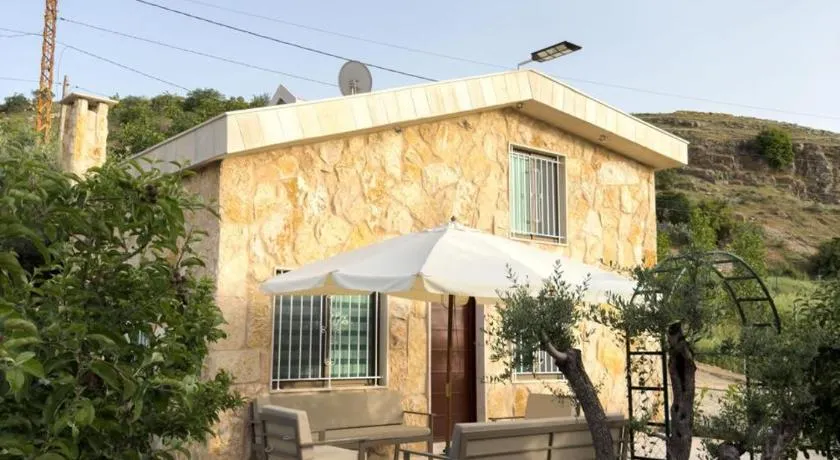 Montavi Village - Image 1