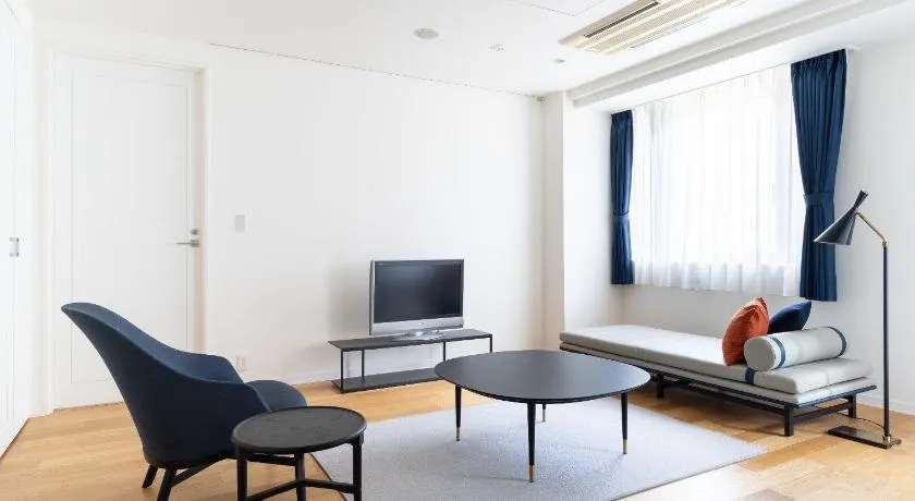 Kamiyacho MT Court - Image 1