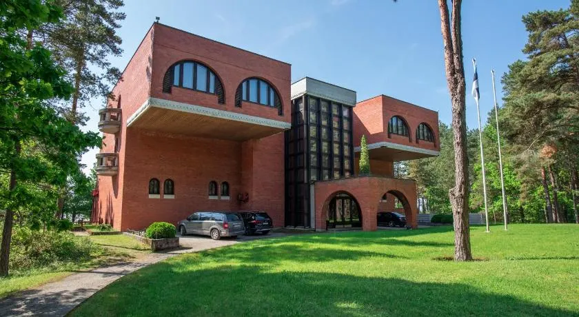 Villa Andropoff - Image 1