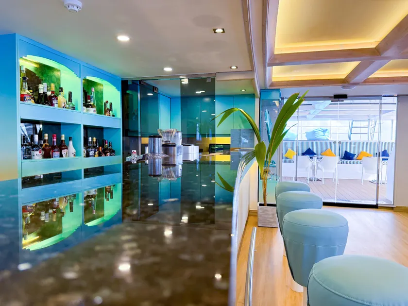 Ritrella Floating Hotel - Image 1