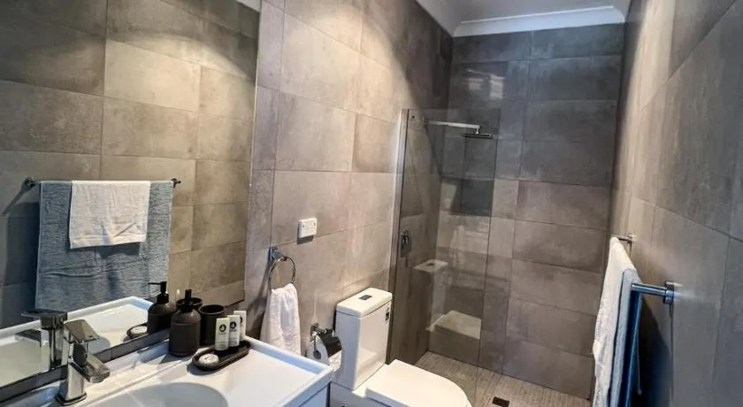 2 bedrooms Entire Granny Flat in Werrington - Image 1
