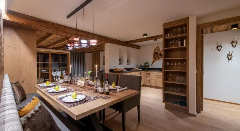 Brunnenhof Luxury Apartments - Image 1