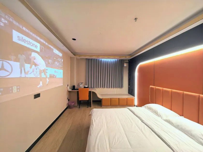 Wanjia International Apartment (Songshan Lake Huawei European Town Branch) - Image 1