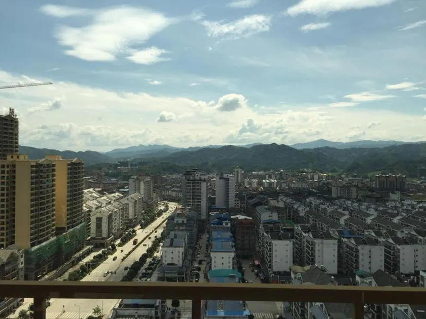 YUNDING INTERNATIONAL HOTEL - Image 1