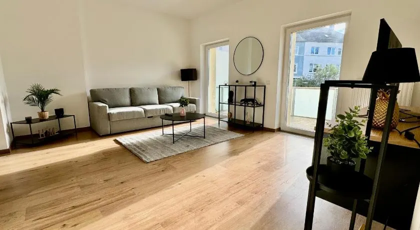 FeWo Palmtrees - Große und moderne 2 Zimmerwohnung mit Süd-West Balkon in Gladbeck-Mitte nähe Movie Park und Arena AufSchalke - Image 1