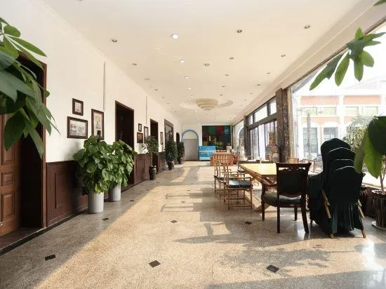 Guangming Garden Hotel Huixian - Image 1