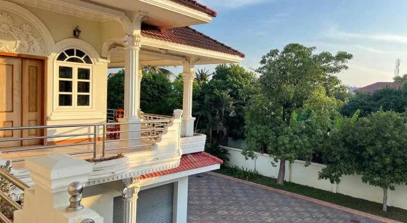 Lotus Blanc Homestay - Image 1