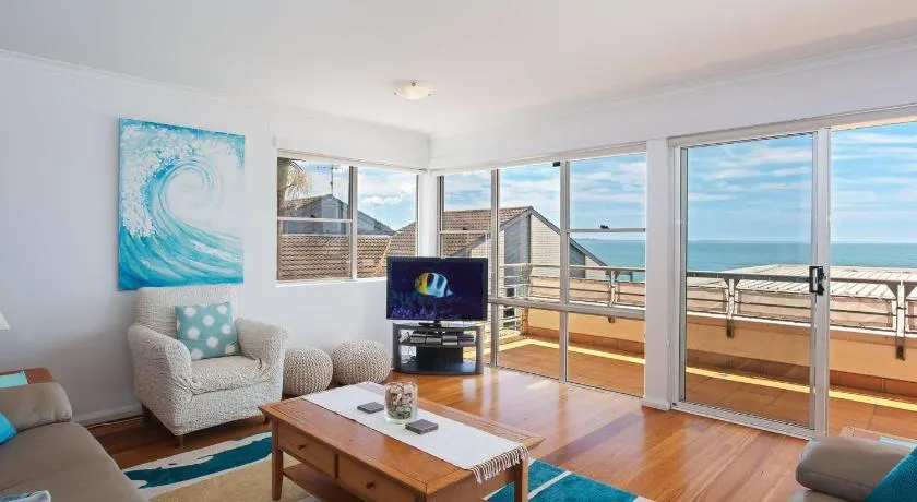 The Clippers 3 fabulous waterfront unit - Image 1